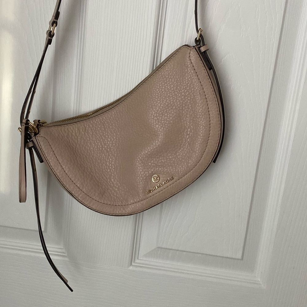 Michael Kors Camden Small Leather Messenger Half-Moon Soft Pink Crossbody Bag